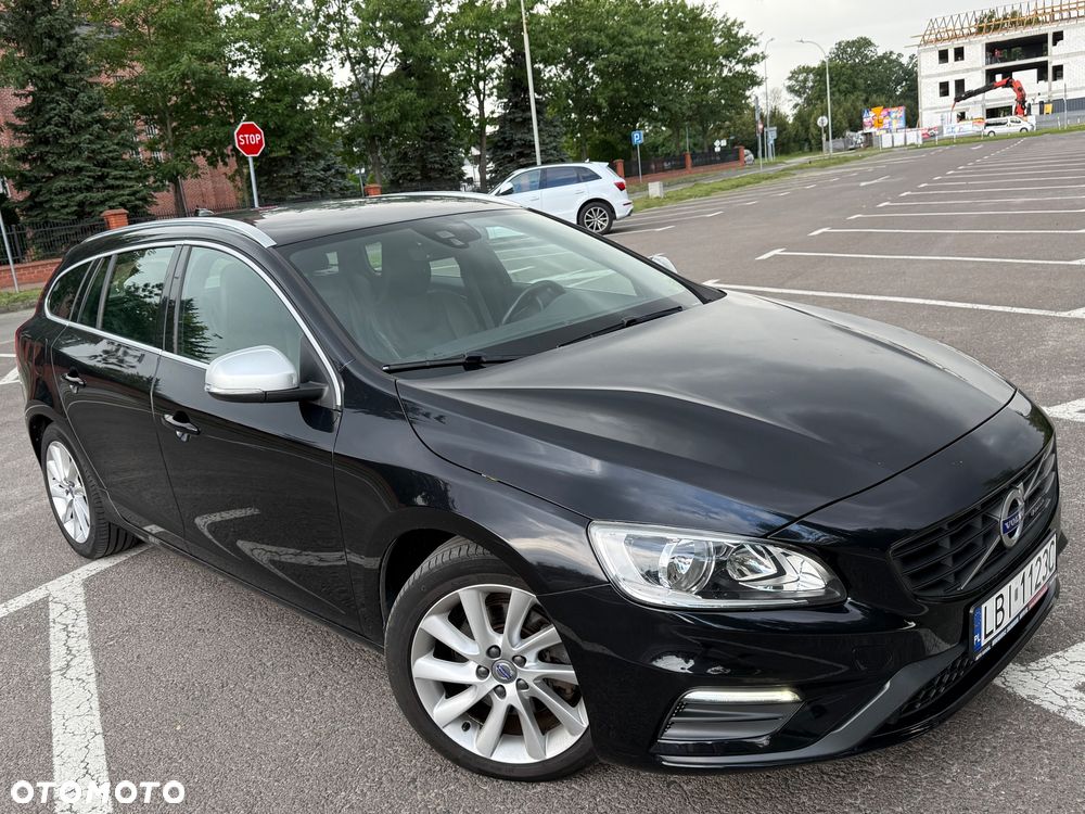 Volvo V60 D4 Geartronic RDesign - 2