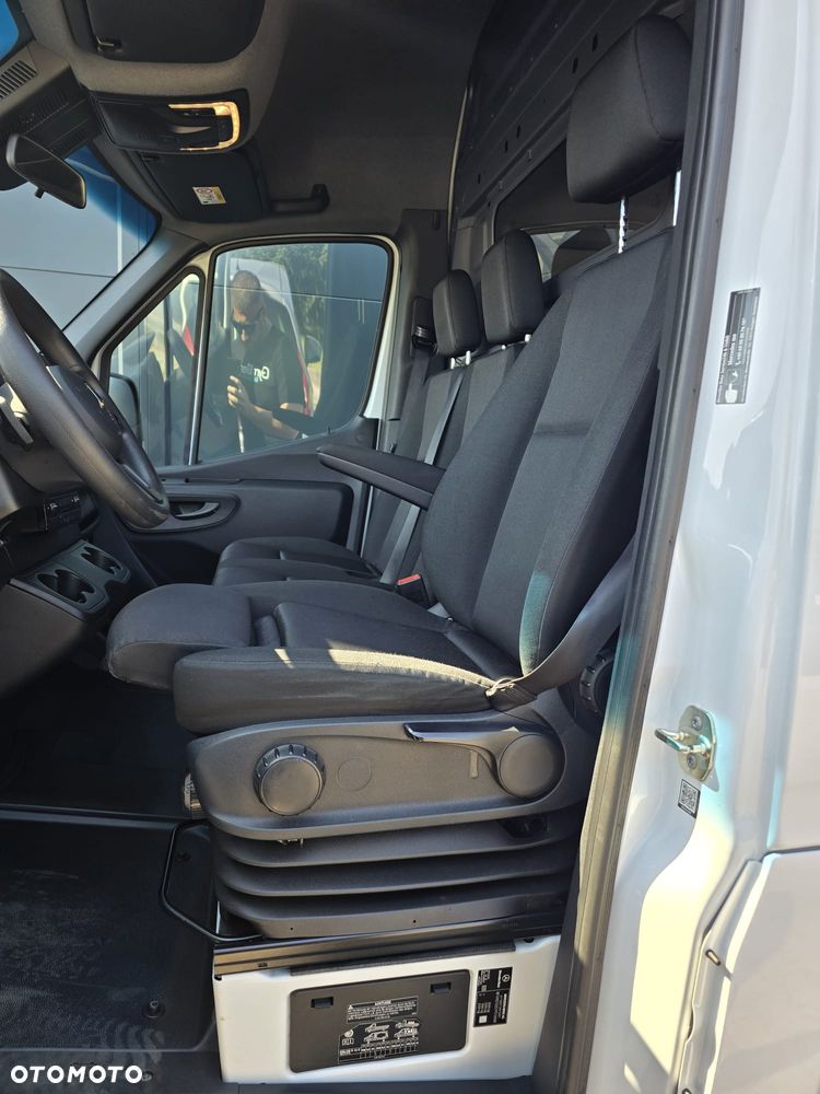 Mercedes-Benz SPRINTER 317 - 20