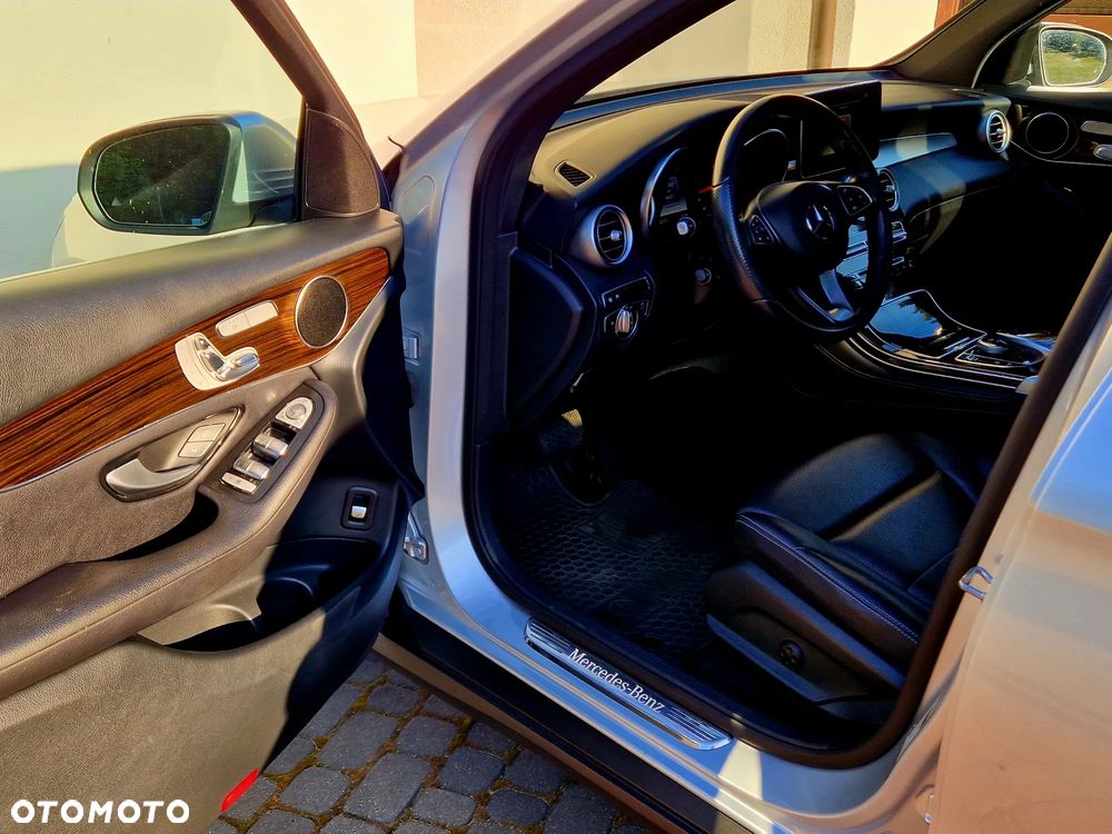 Mercedes-Benz GLC 300 4Matic 9G-TRONIC Exclusive - 14