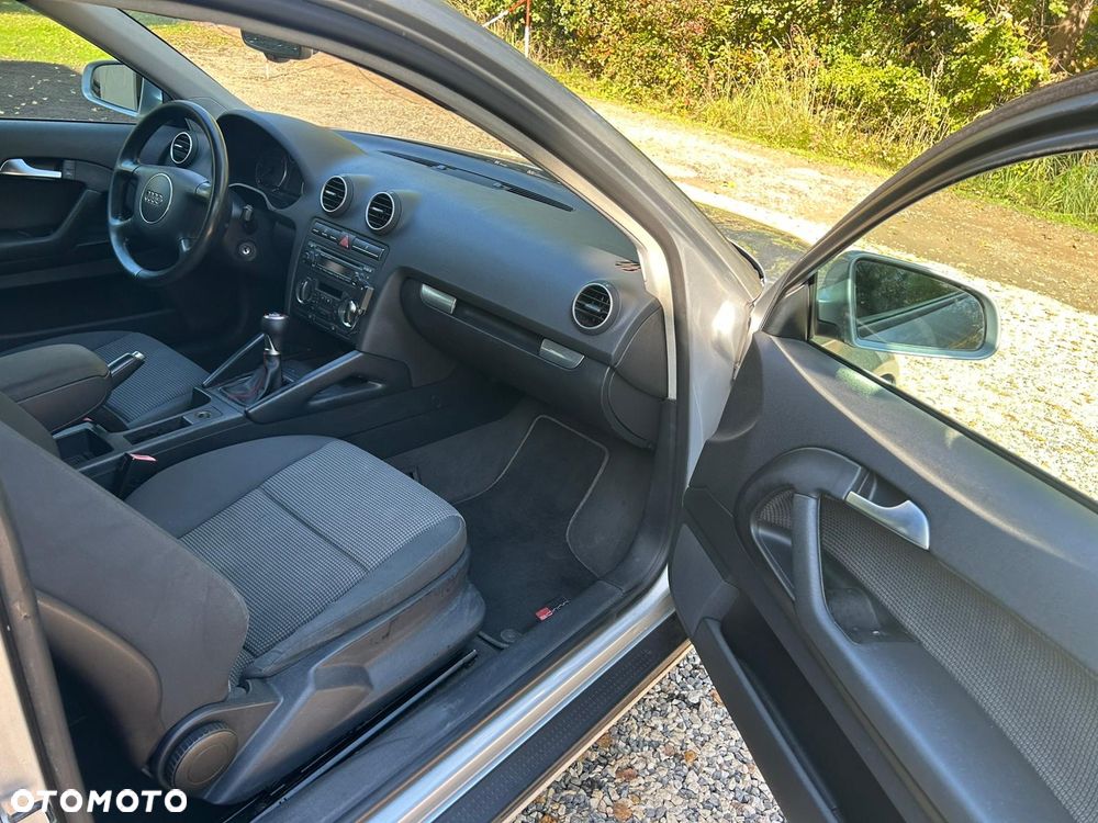 Audi A3 1.9 TDI Ambiente - 8