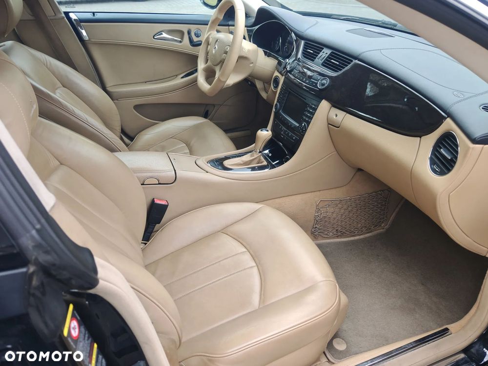 Mercedes-Benz CLS 350 CGI - 11