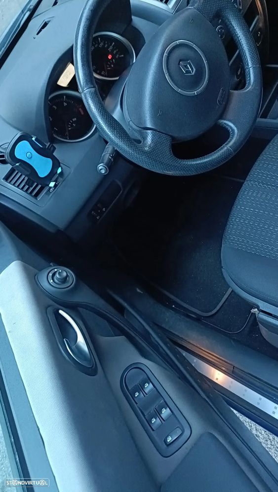 Renault Mégane 1.5 dCi Dynamique - 6