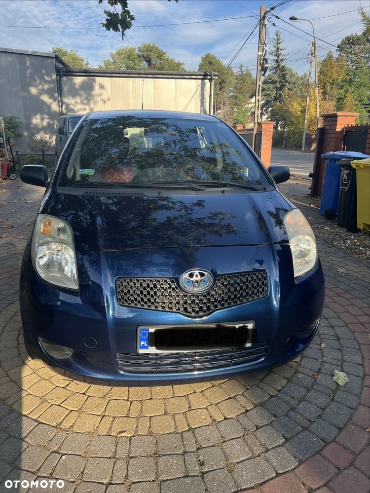 Toyota Yaris - 1