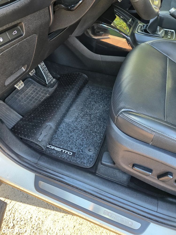 Kia Sorento - 13