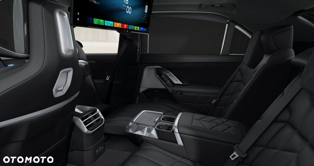 BMW Seria 7 - 16