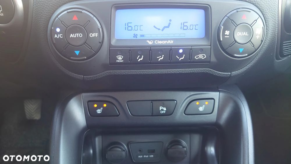Hyundai ix35 1.6 2WD Fifa World Cup Edition - 9