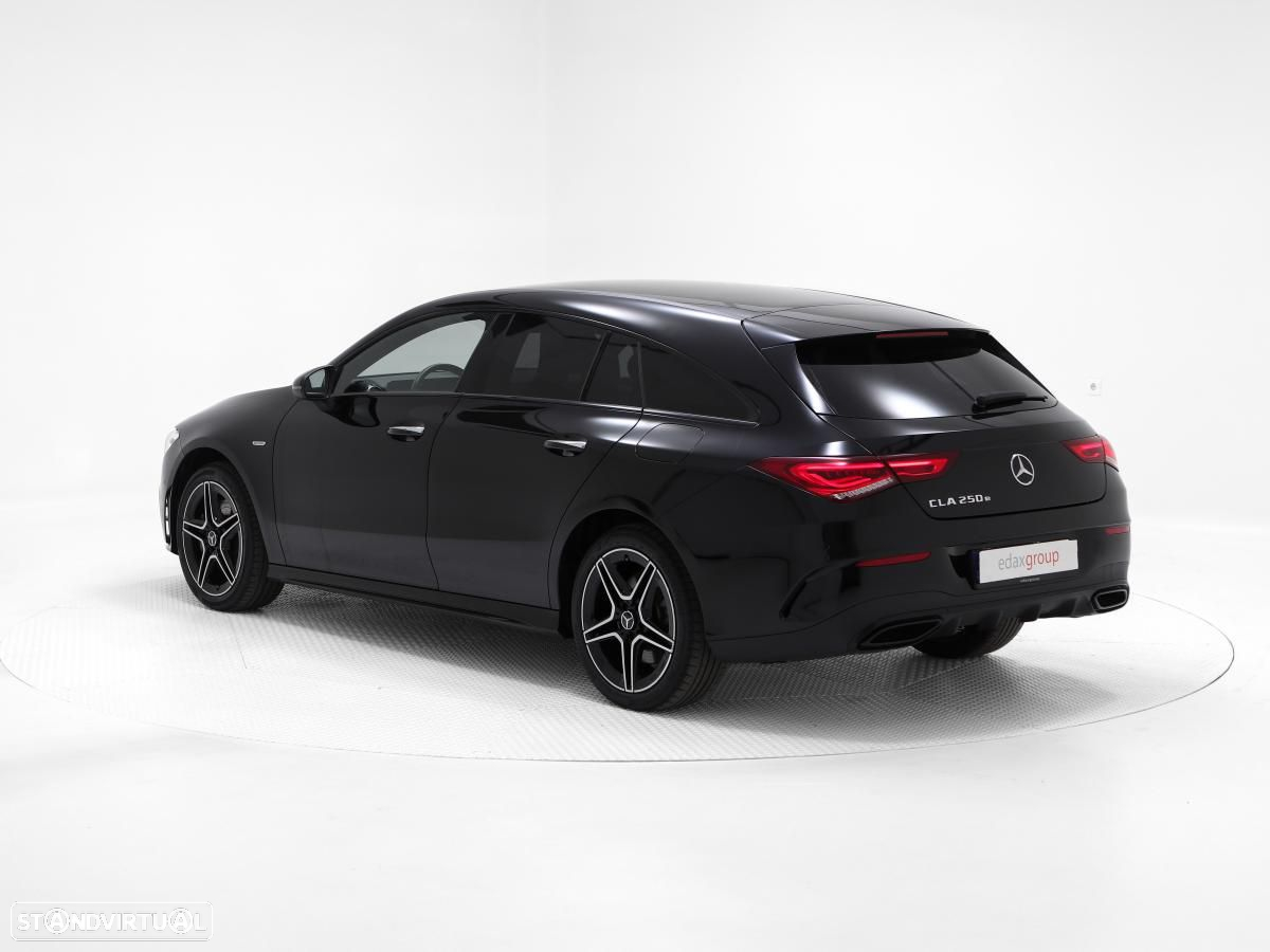 Mercedes-Benz CLA 250 e Shooting Brake AMG Line - 4
