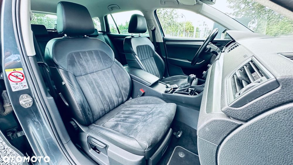 Skoda Superb 2.0 TSI 4x4 DSG Sportline - 32
