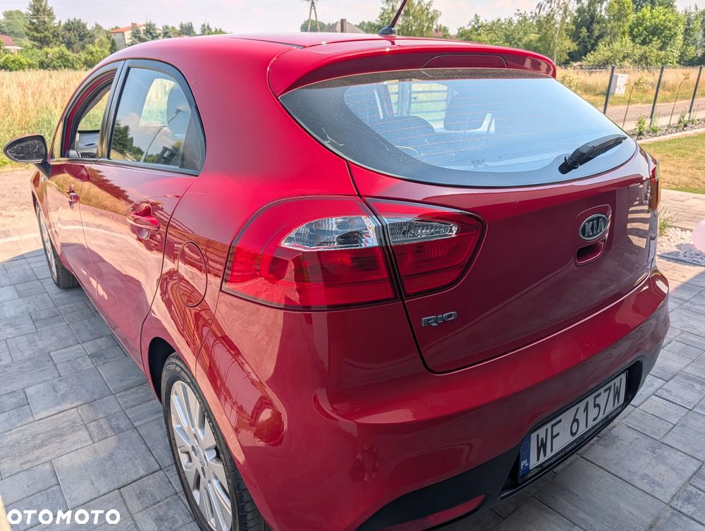Kia Rio 1.4 M - 15