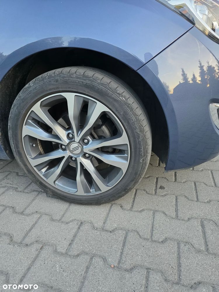 Hyundai ix20 ver-1-6-blue-comfort - 14