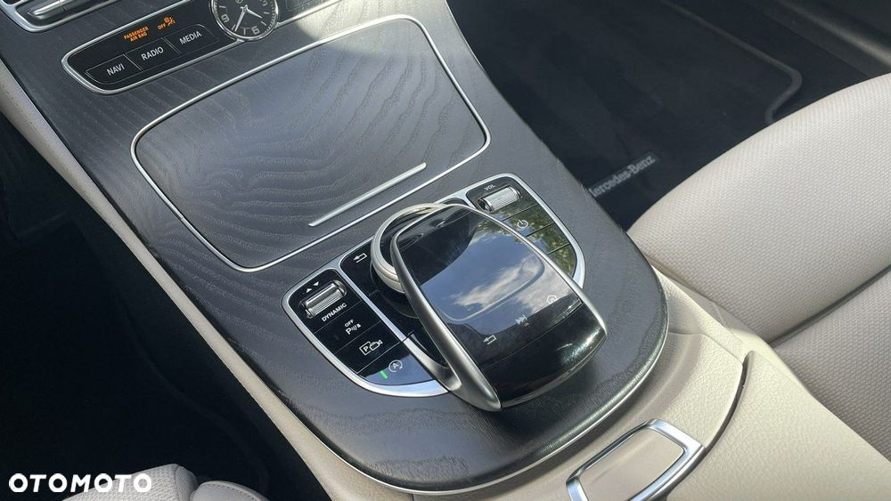 Mercedes-Benz Klasa E - 10