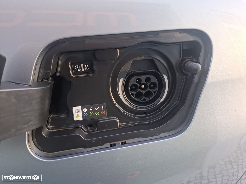 Peugeot 3008 1.6 Hybrid4 GT Pack e-EAT8 - 50