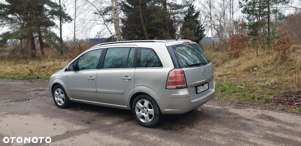 Opel Zafira 1.8 Enjoy - 4