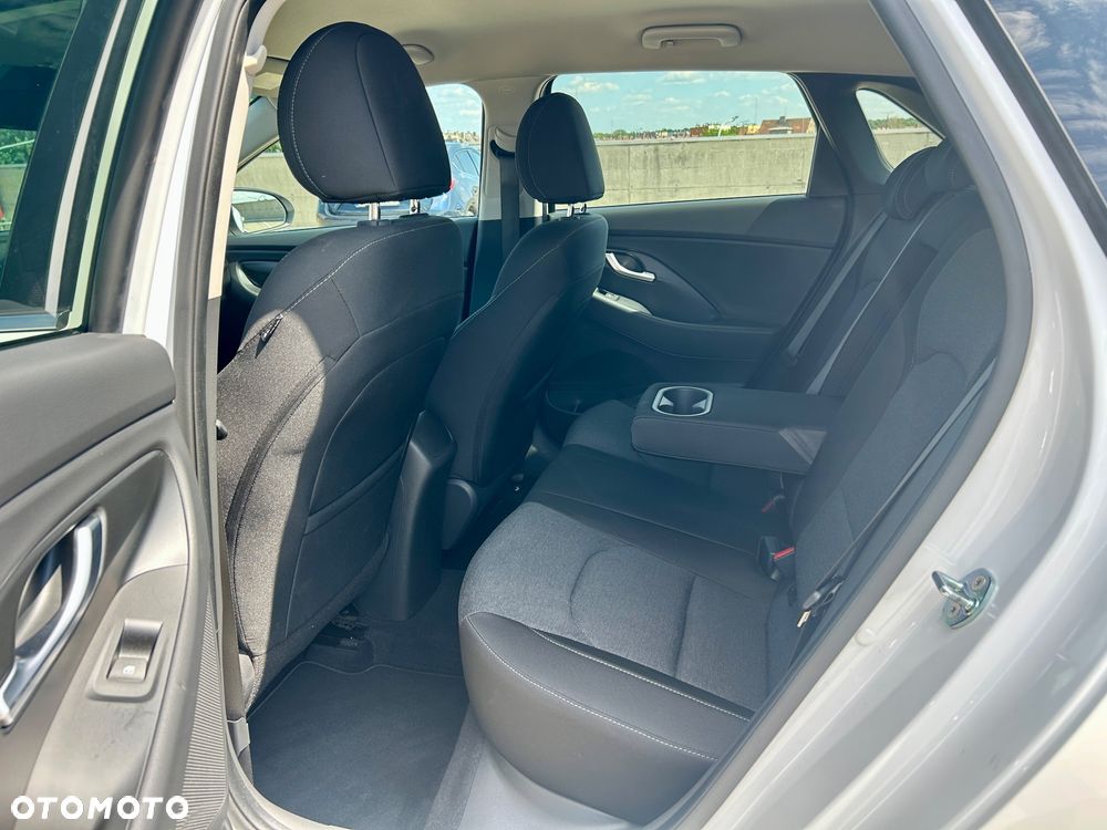 Hyundai i30 1.0 T-GDI Smart - 12
