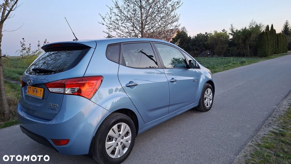 Hyundai ix20 1.4 blue - 5