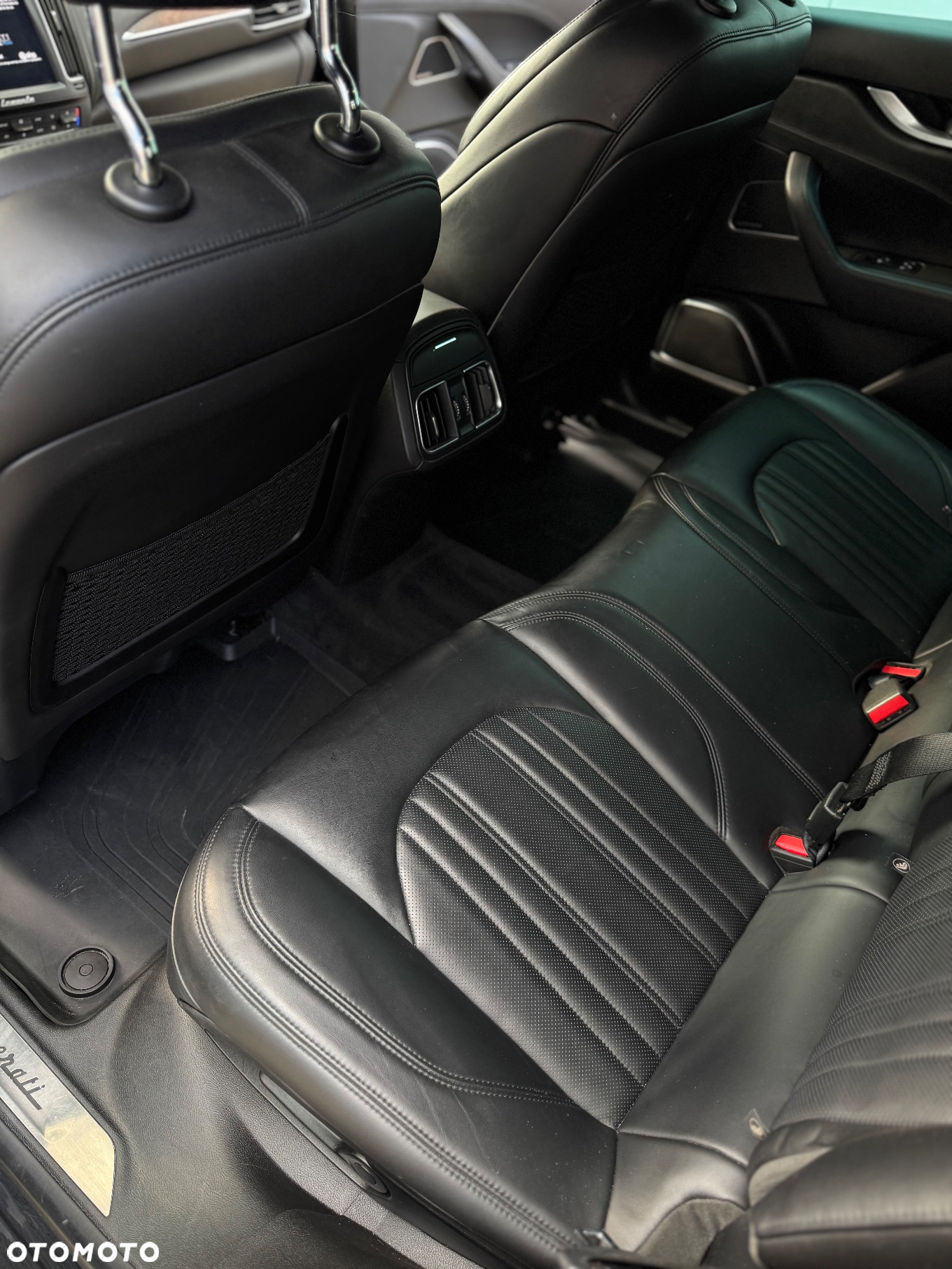Maserati Levante Q4 Executive - 24