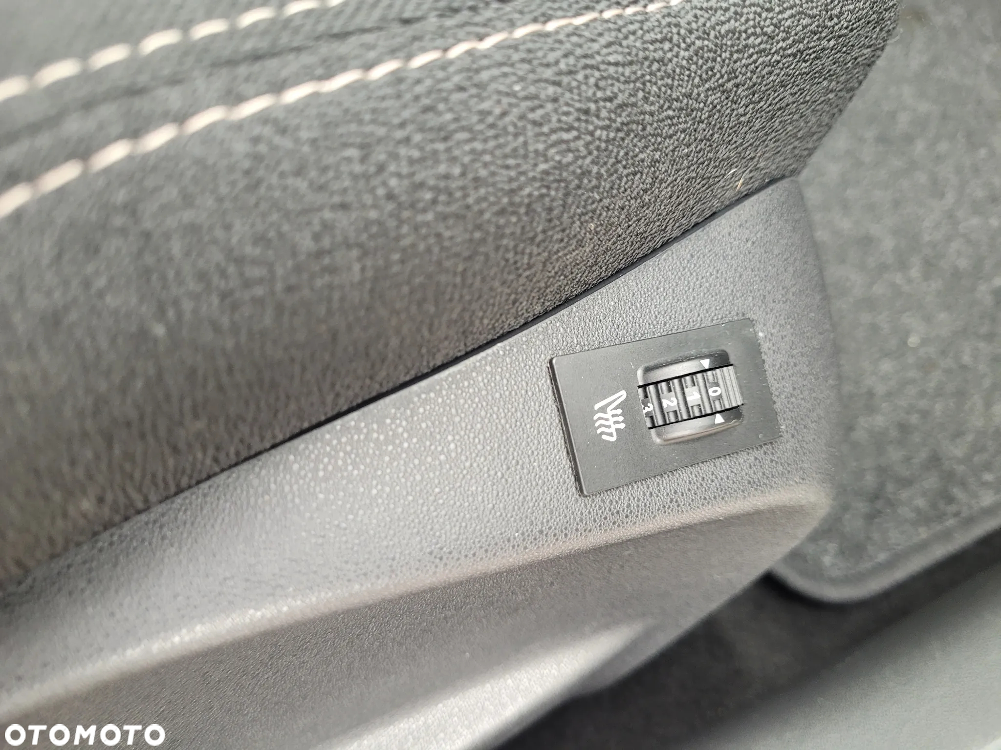 Citroën C3 1.2 PureTech Exclusive - 18