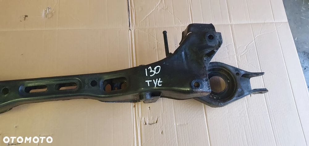 Oś tylna belka zawieszenia tył Hyundai I30 I - 3