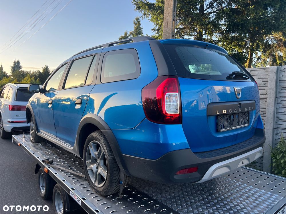 Dacia Logan TCe 90 S&S Stepway Celebration - 3