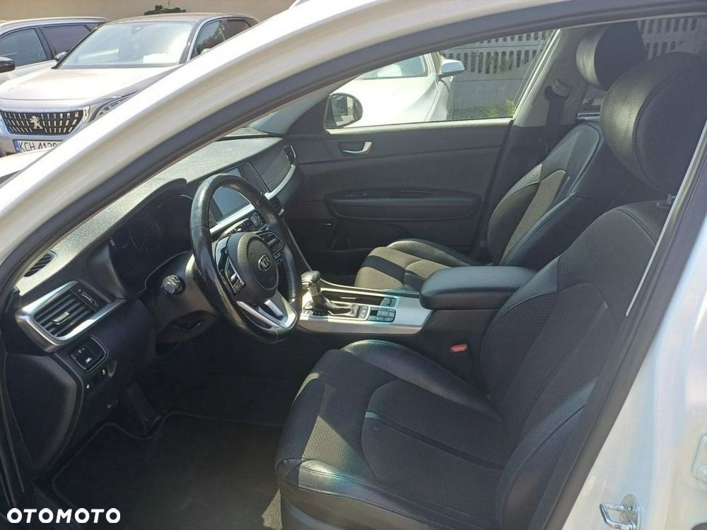Kia Optima Sportagon 2.0 GDI Attract - 15