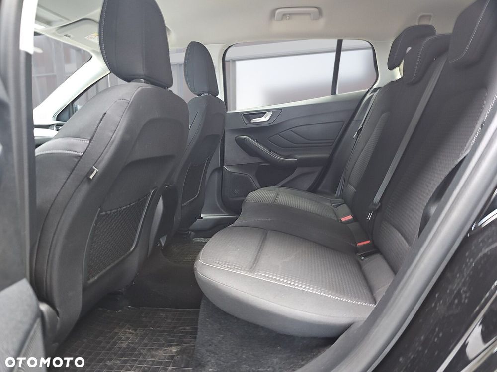 Ford Focus 1.5 EcoBlue SCR Connected - 18