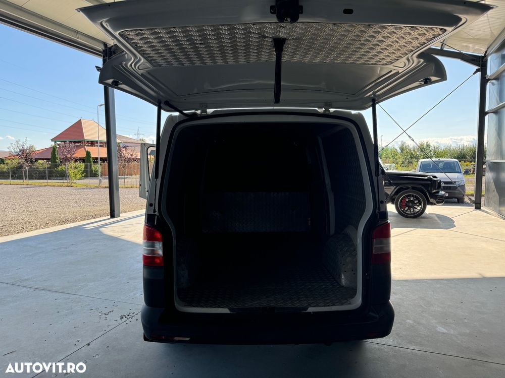 Volkswagen Transporter T5 - 17