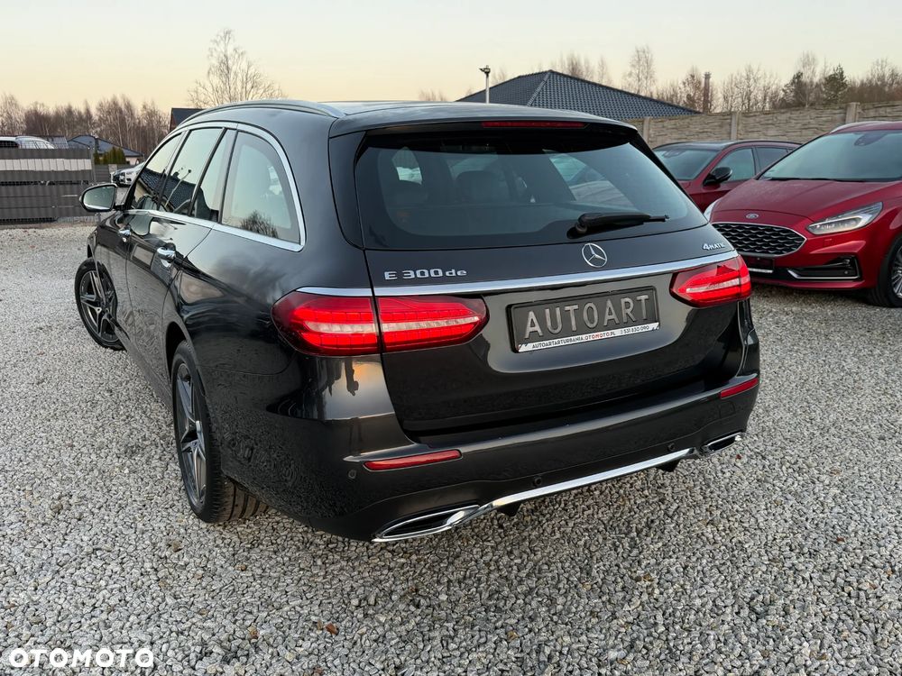 Mercedes-Benz Klasa E 300 de PHEV 4-Matic AMG 9G-Tronic - 12