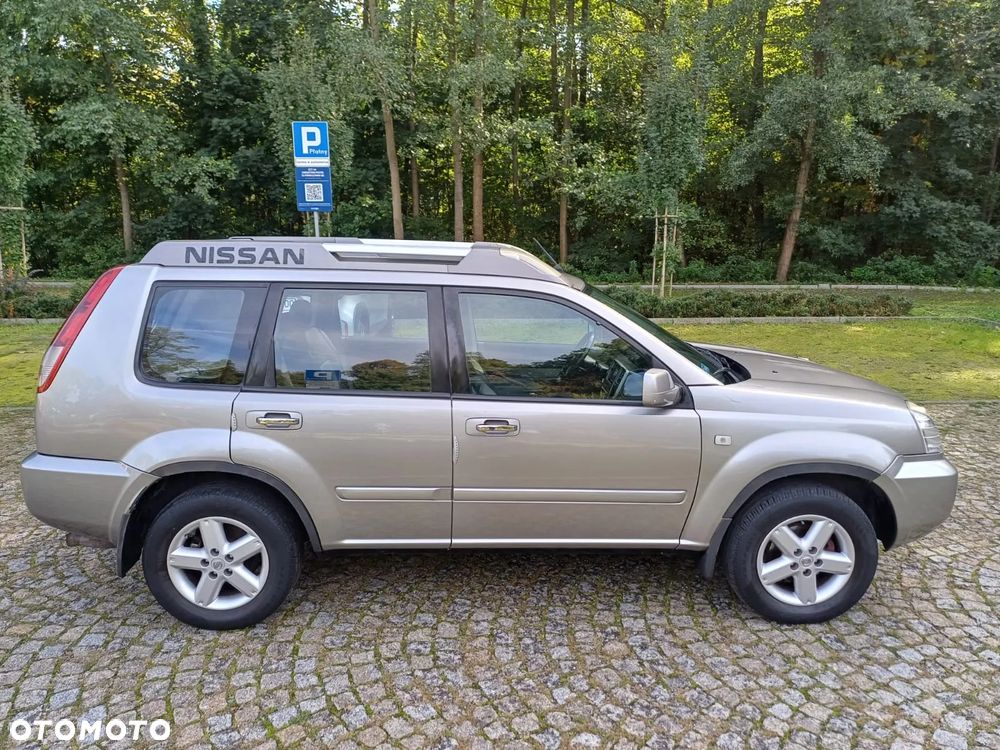 Nissan X-Trail 2.2 dCi 4x4 Elegance - 15