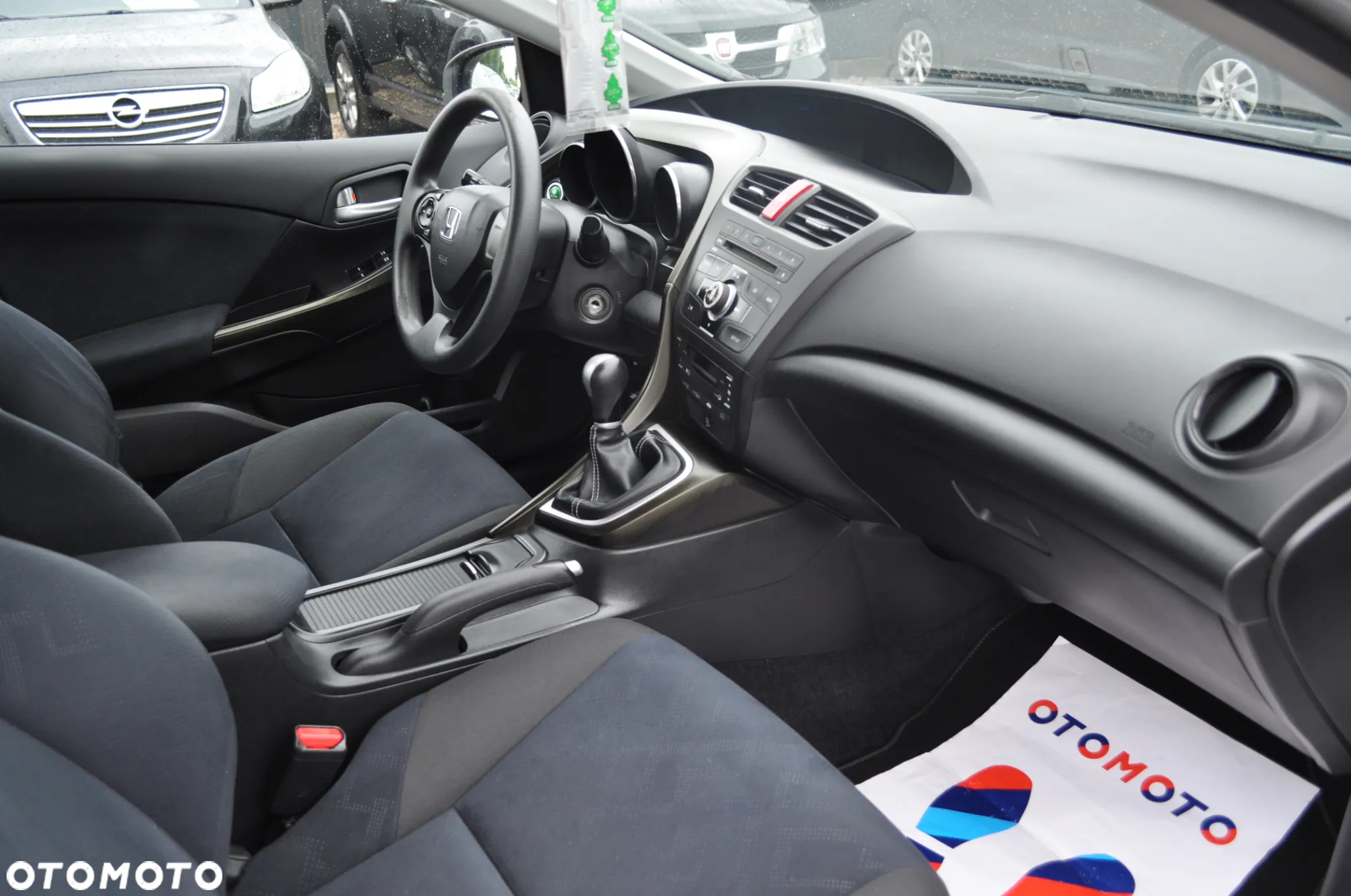 Honda Civic 1.4 i-VTEC Comfort - 14