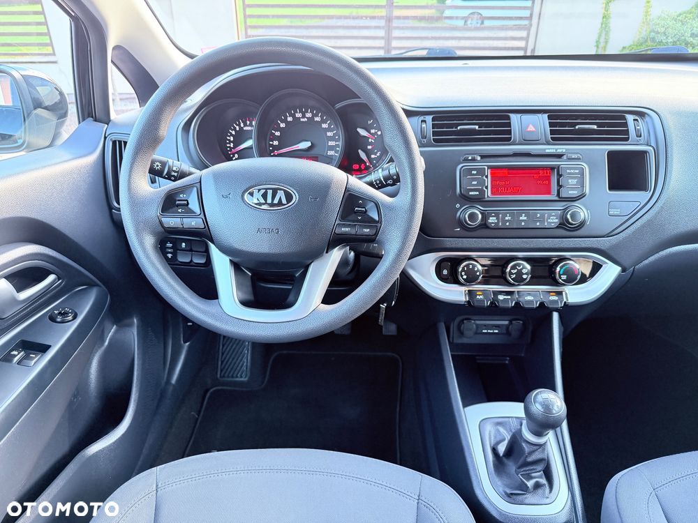 Kia Rio ver-1-25-trend - 27
