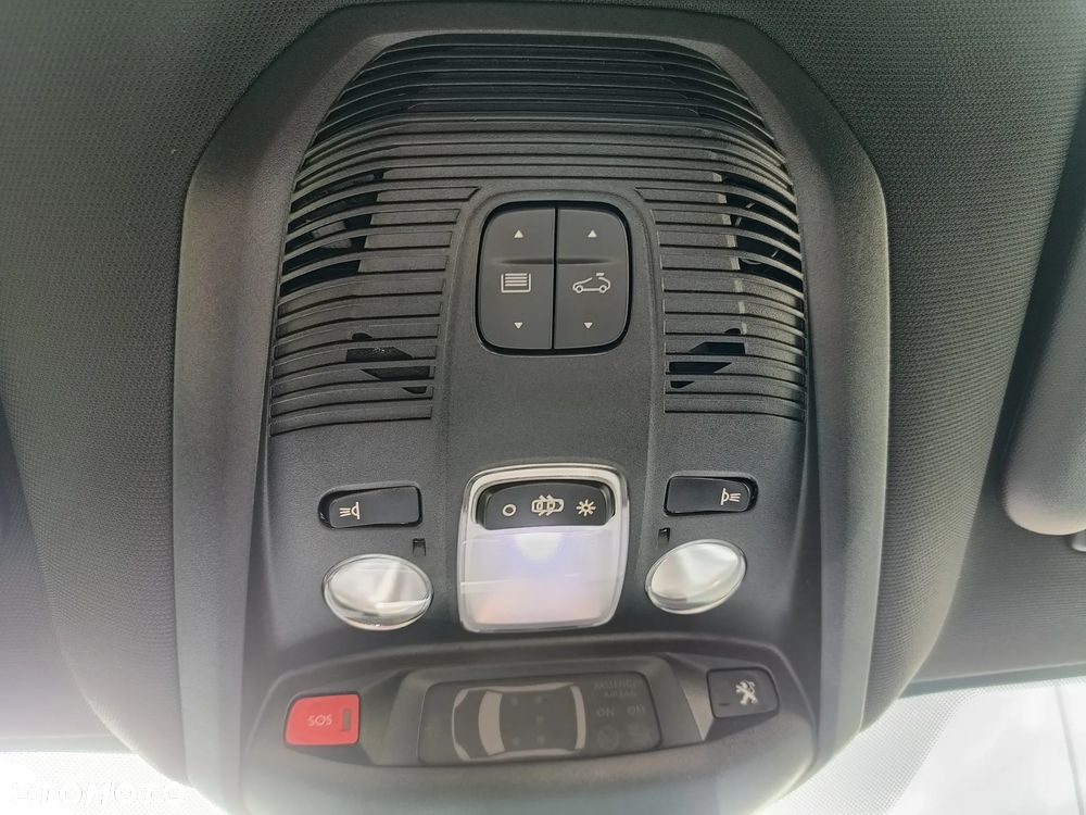 Peugeot 3008 - 22