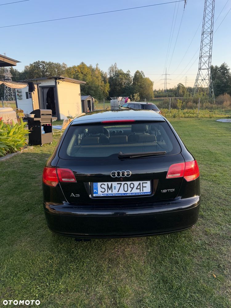 Audi A3 Sportback - 8