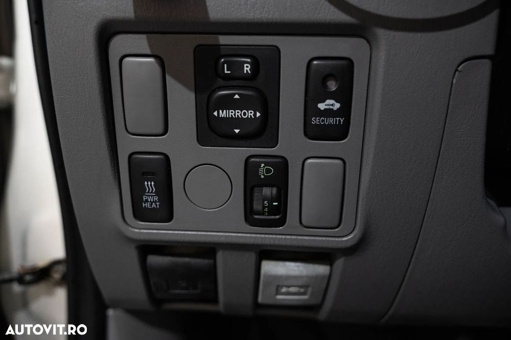 Toyota Hilux 4x4 Double Cab Sol - 21