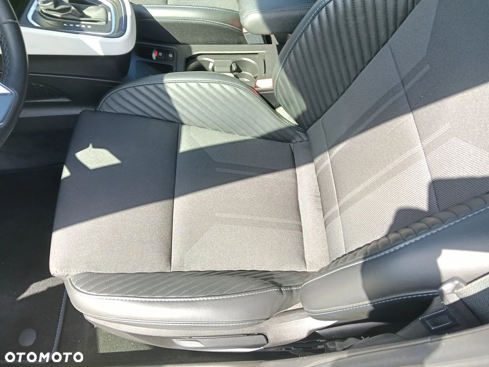Renault Clio E-TECH 140 EXPERIENCE - 31