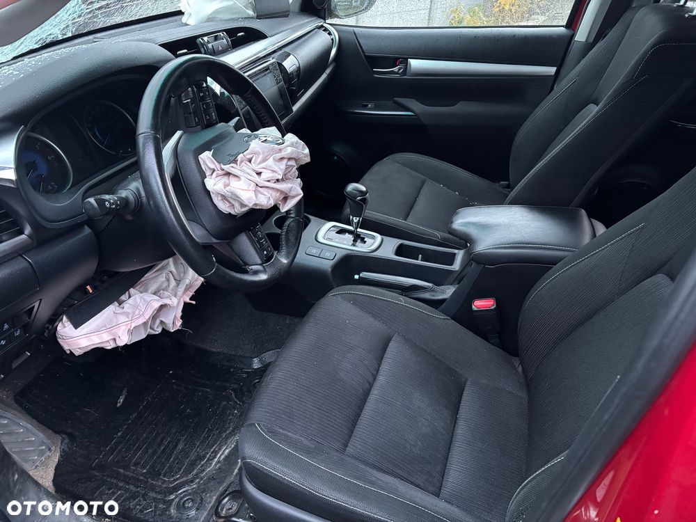Toyota Hilux - 10