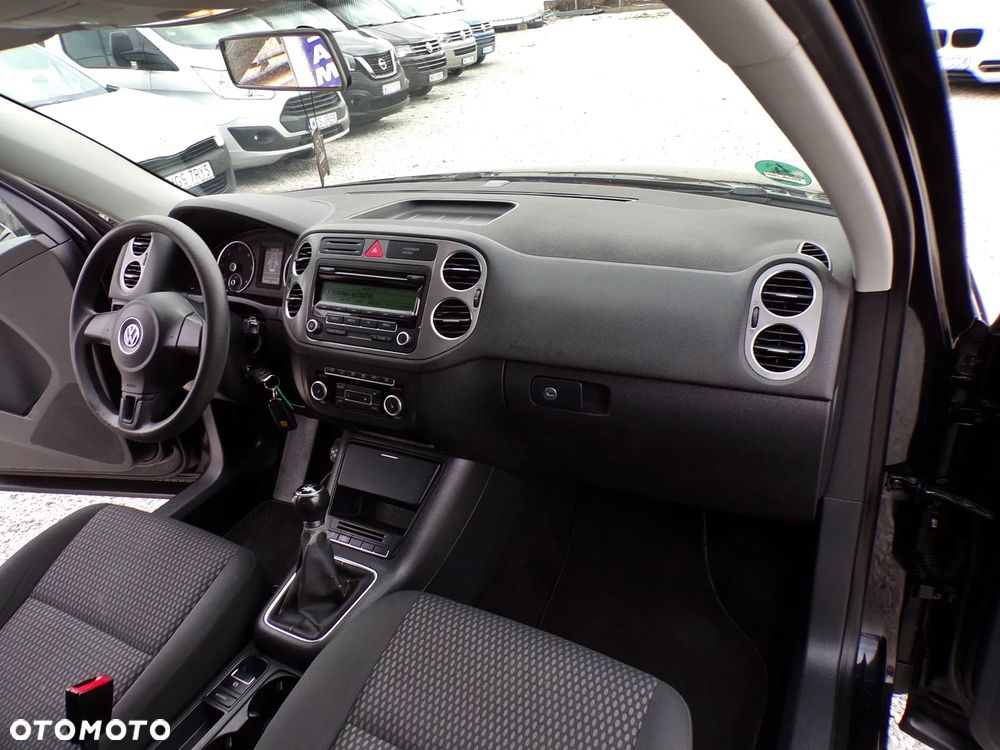 Volkswagen Tiguan - 16