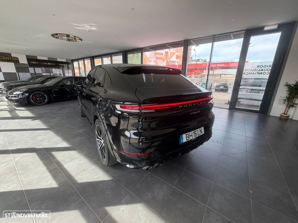 Porsche Cayenne - 16