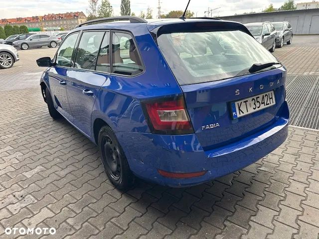Skoda Fabia 1.0 Ambition - 8