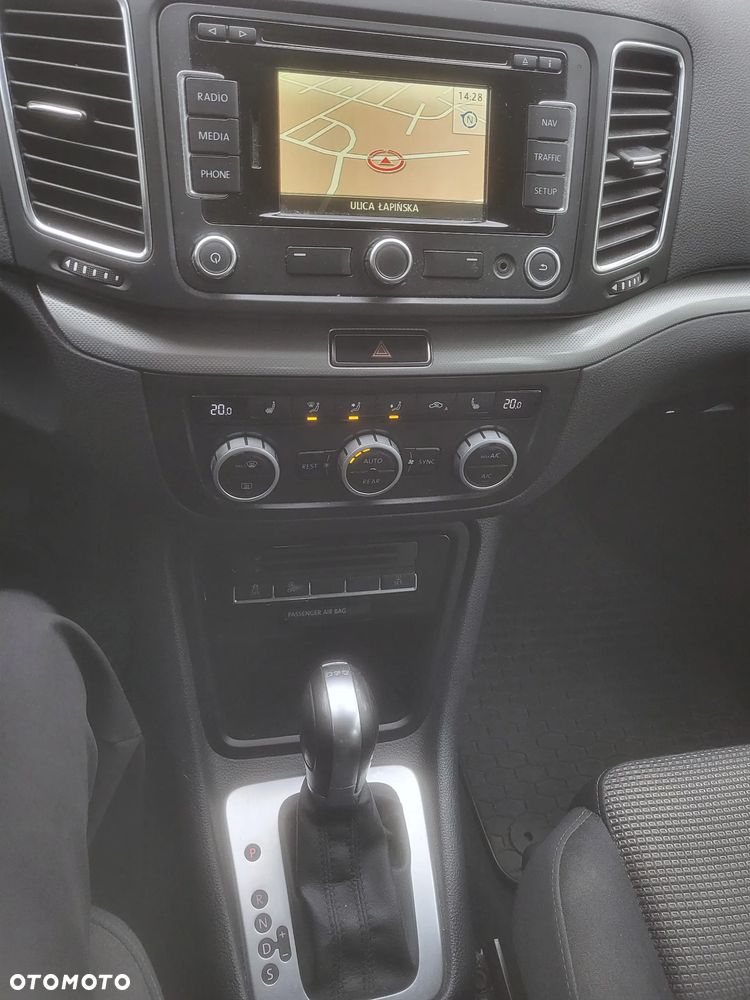Volkswagen Sharan - 20