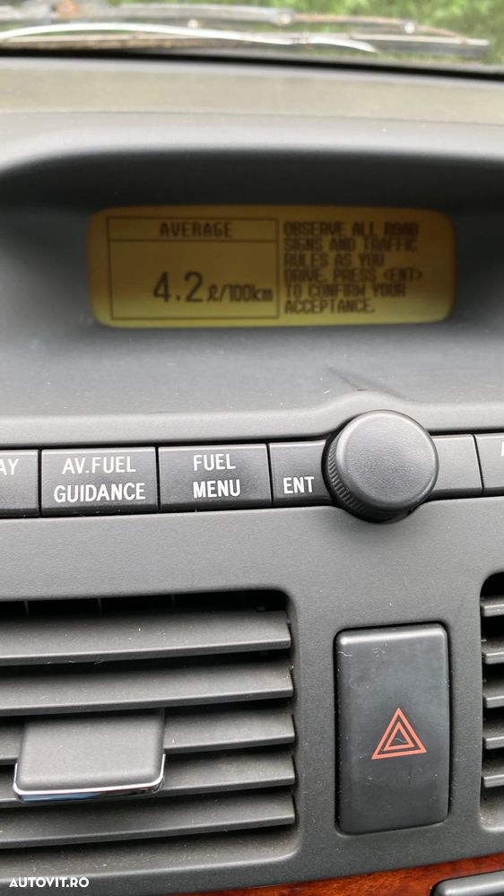 Toyota Avensis 2.0 D4D Sdn. Executive - 14