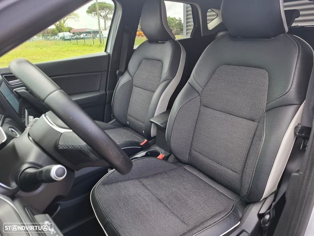 Renault Captur 1.0 TCe Exclusive - 18