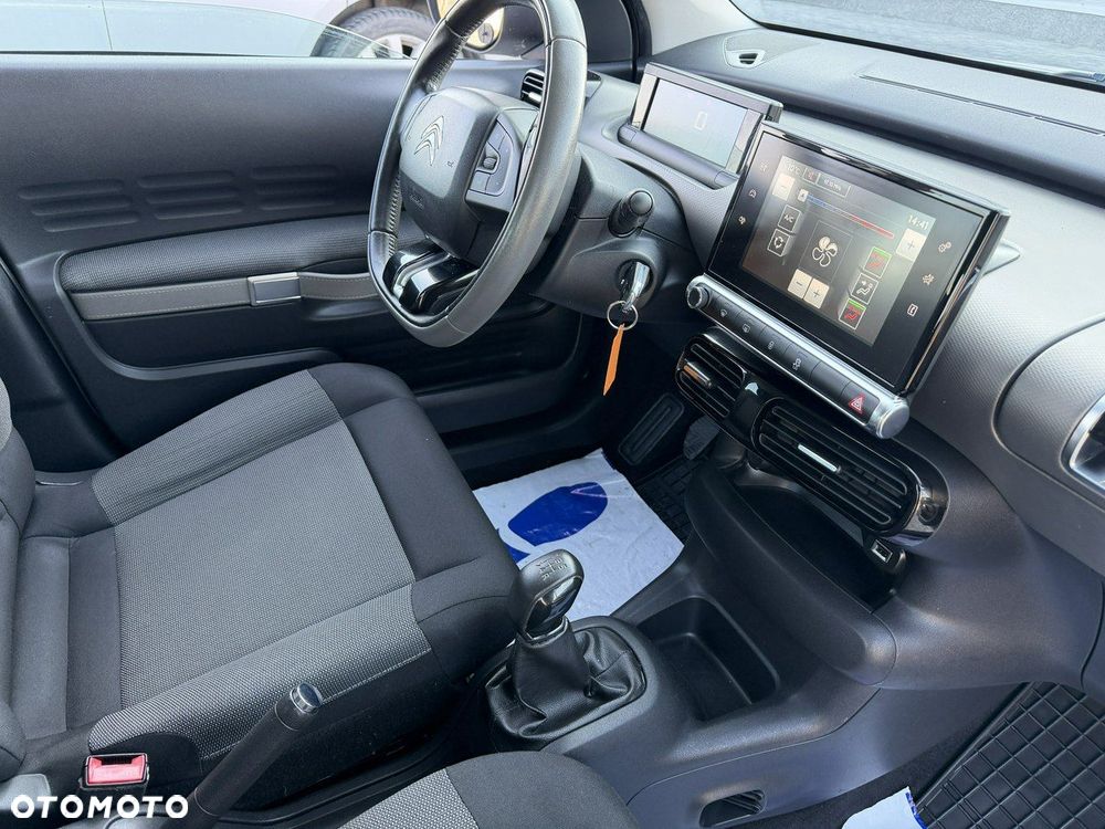 Citroën C4 Cactus - 32