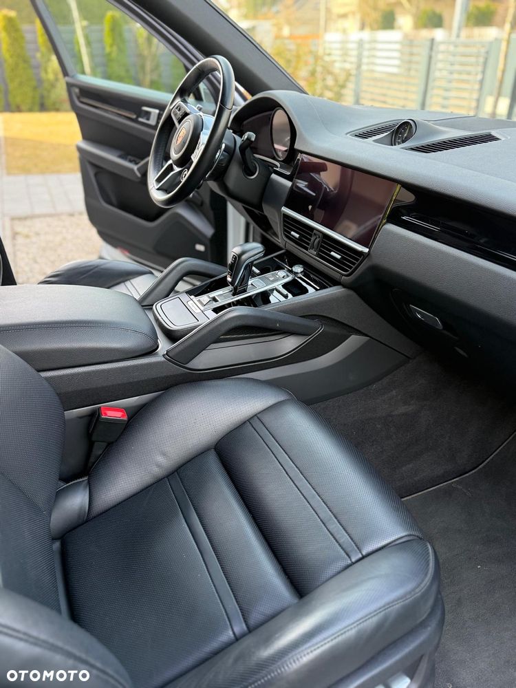 Porsche Cayenne E-Hybrid - 16
