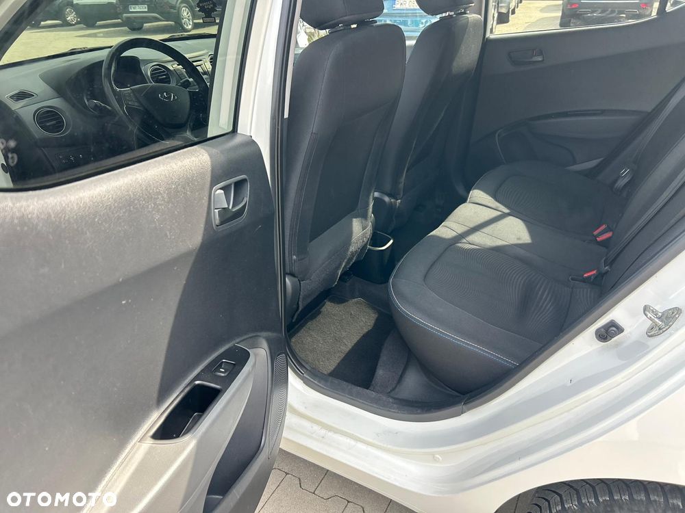 Hyundai i10 1.2 Passion Plus - 17