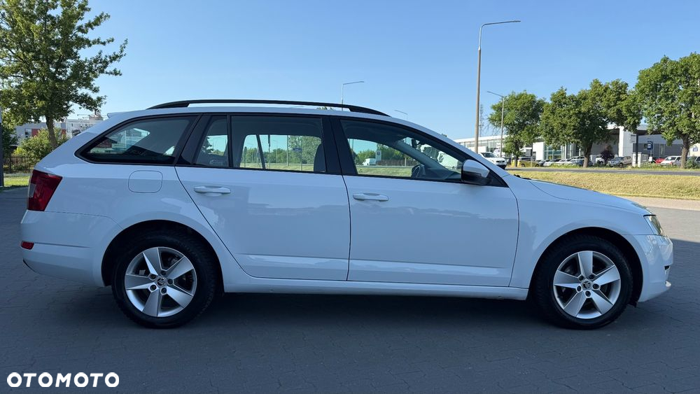 Skoda Octavia 1.6 TDI Ambition DSG - 11