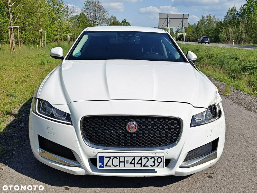Jaguar XF - 2