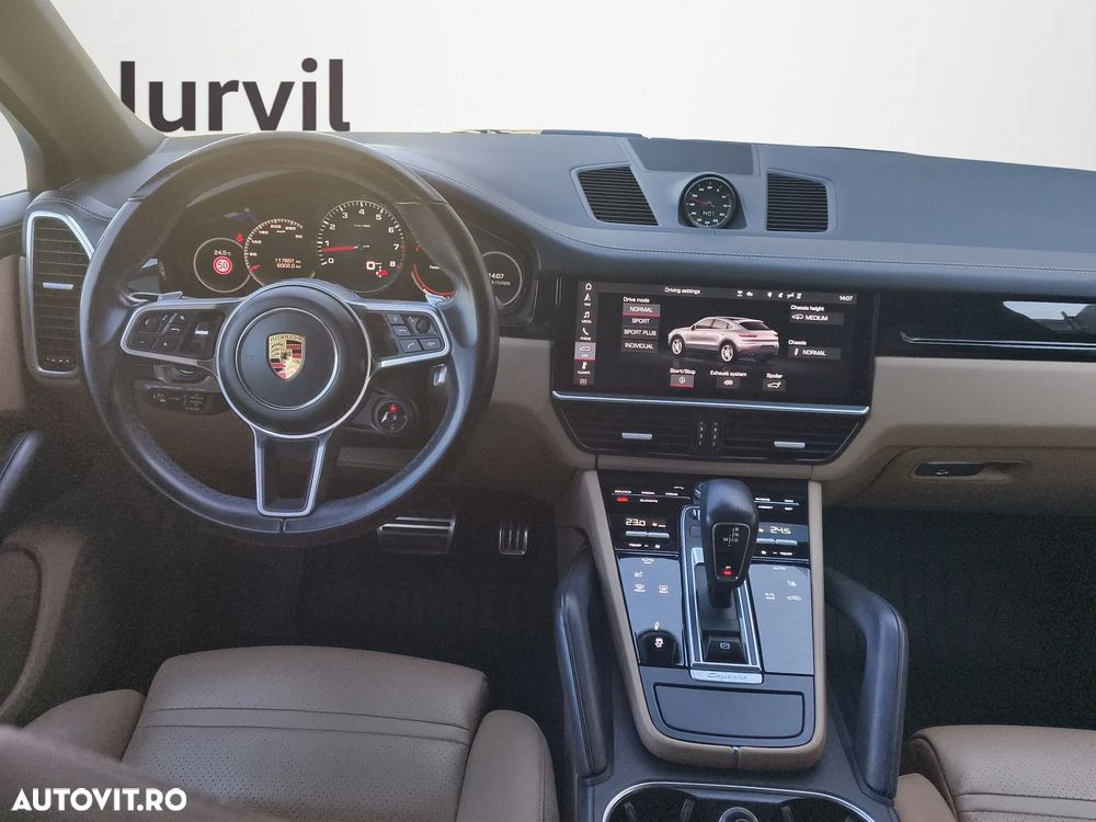 Porsche Cayenne - 14