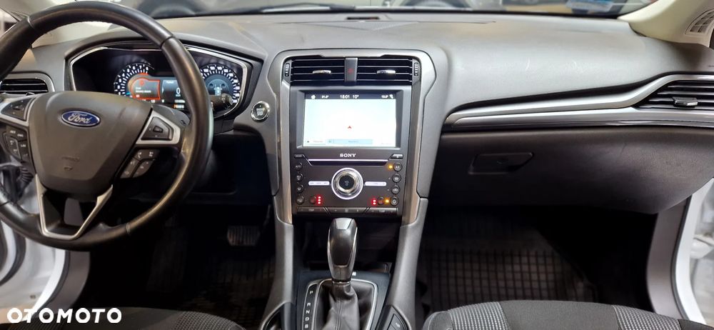 Ford Mondeo 1.5 EcoBoost Titanium - 24