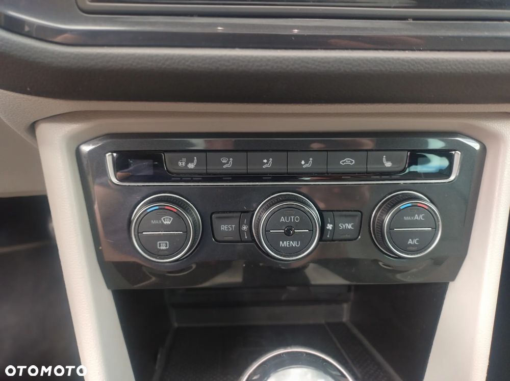 Volkswagen Tiguan 2.0 TDI SCR Trendline - 29
