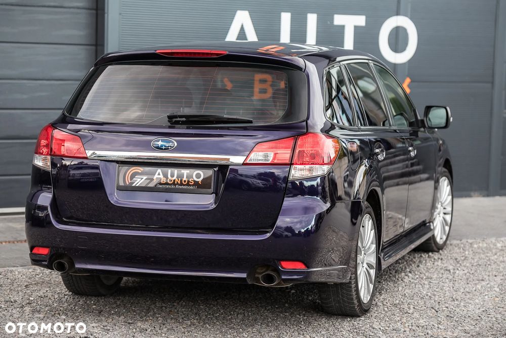 Subaru Legacy 2.5i GT - 10